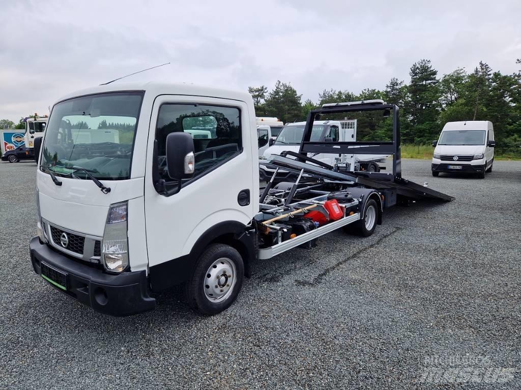 Nissan 35.13 Panel vanlar