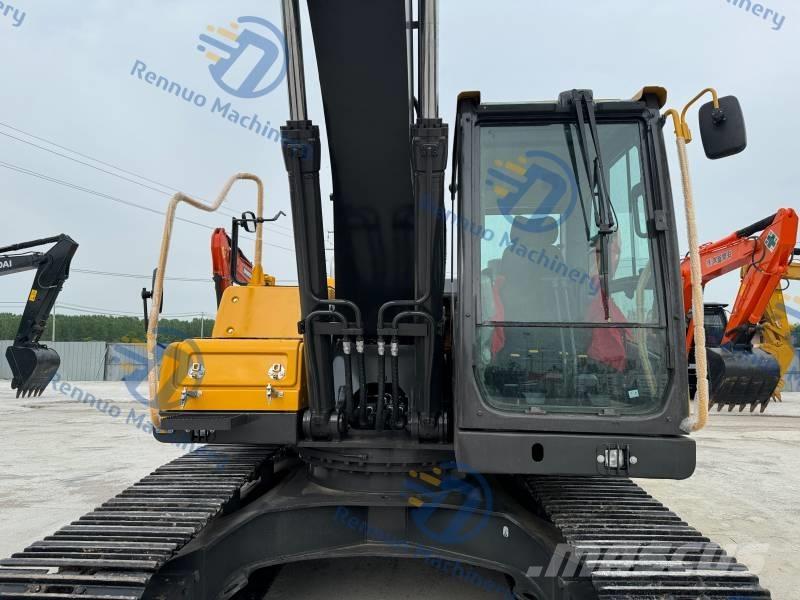 Volvo EC 220 D Paletli ekskavatörler