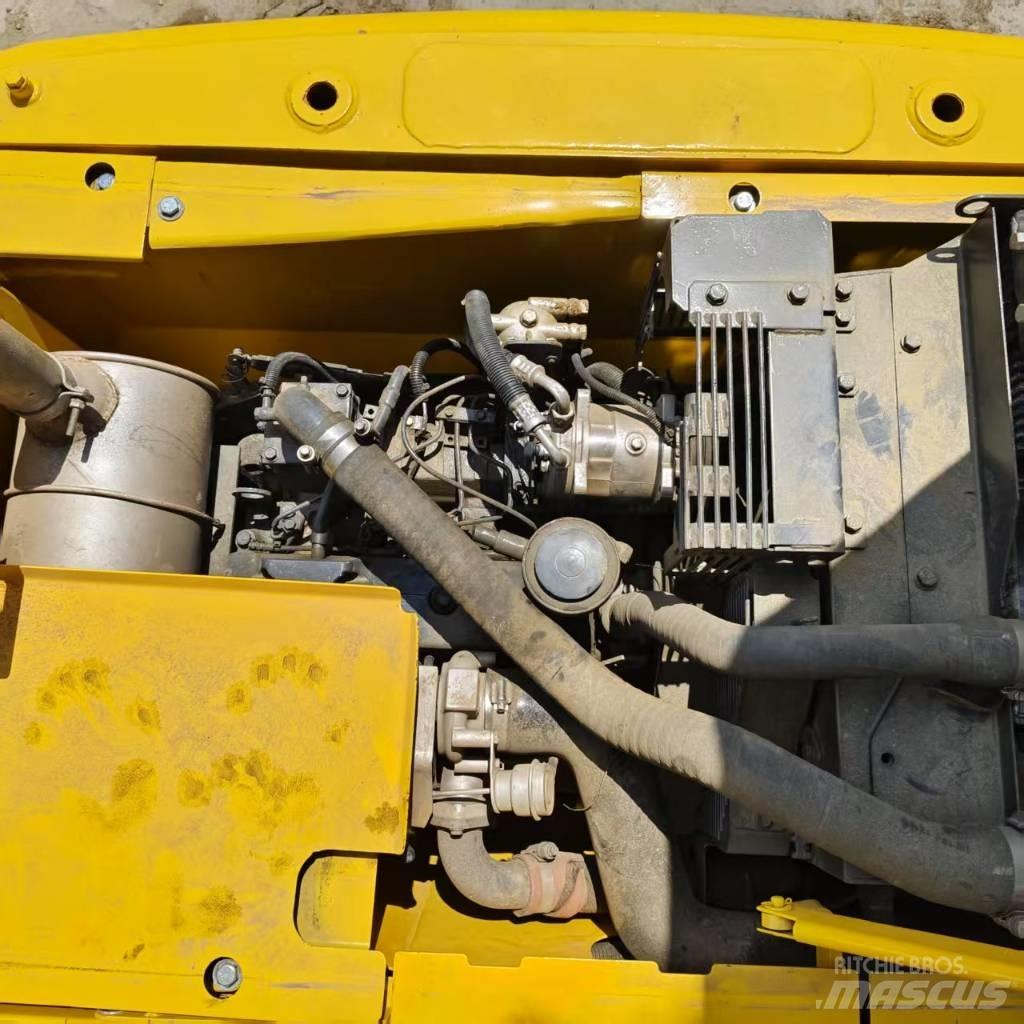 Komatsu PC 130 Paletli ekskavatörler