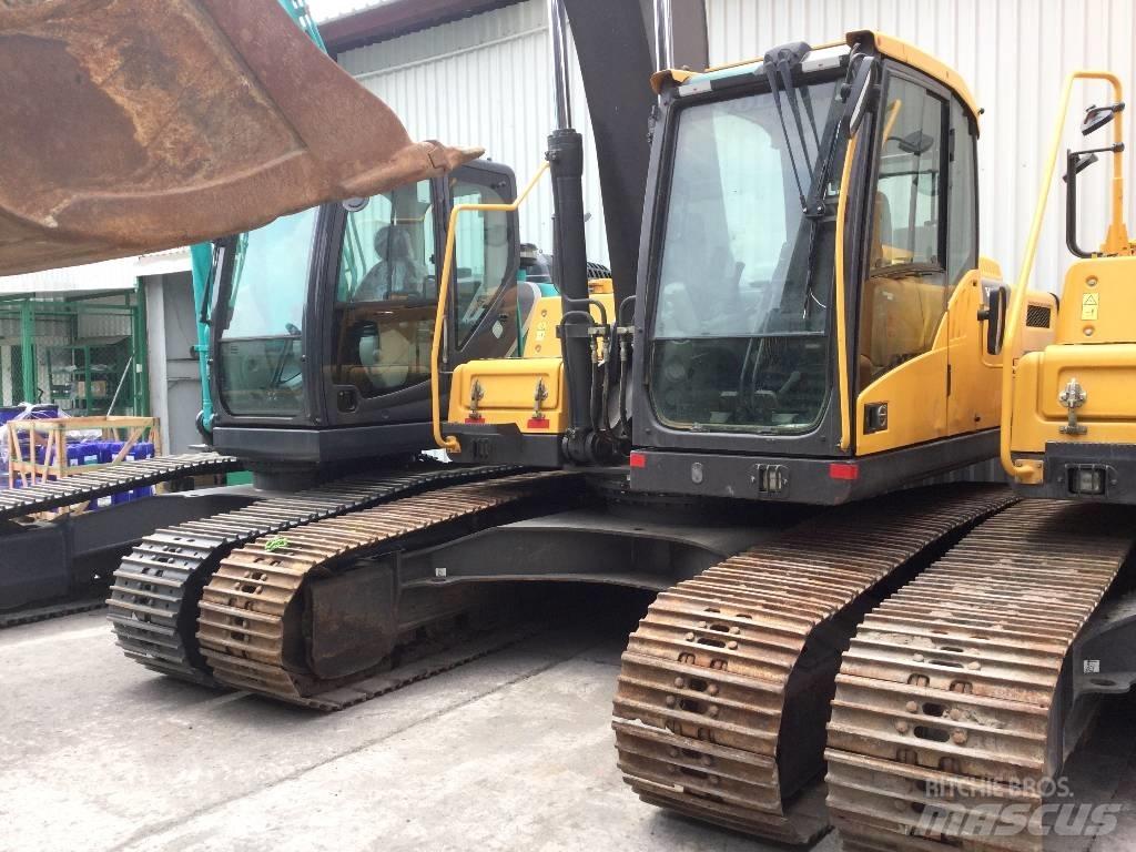 Volvo EC220DL Paletli ekskavatörler