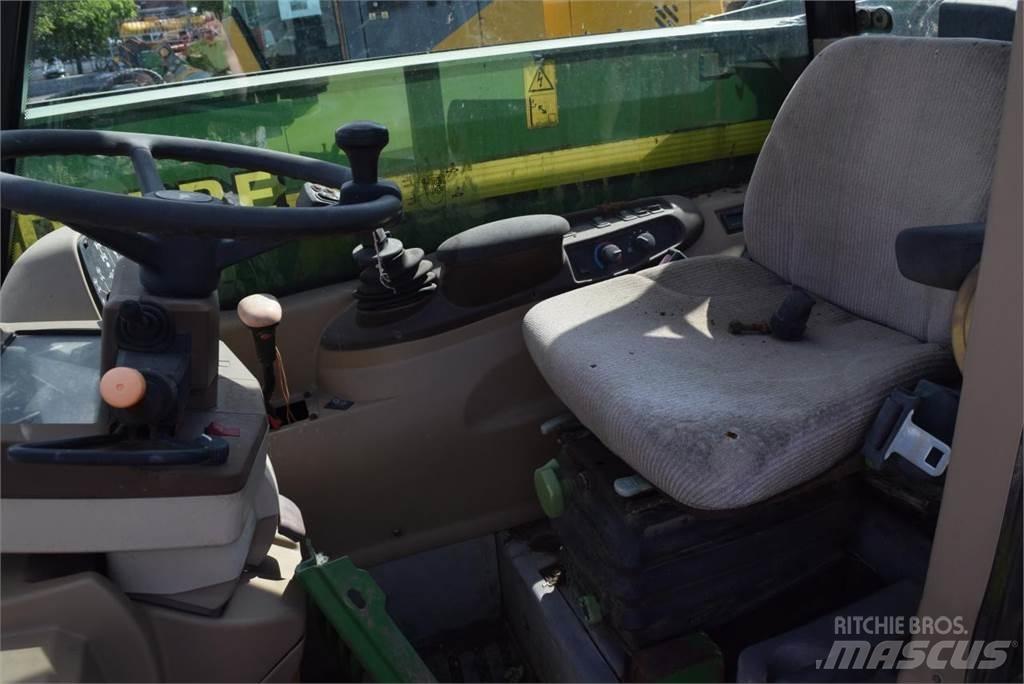 John Deere 3200 Teleskopik personel platformları