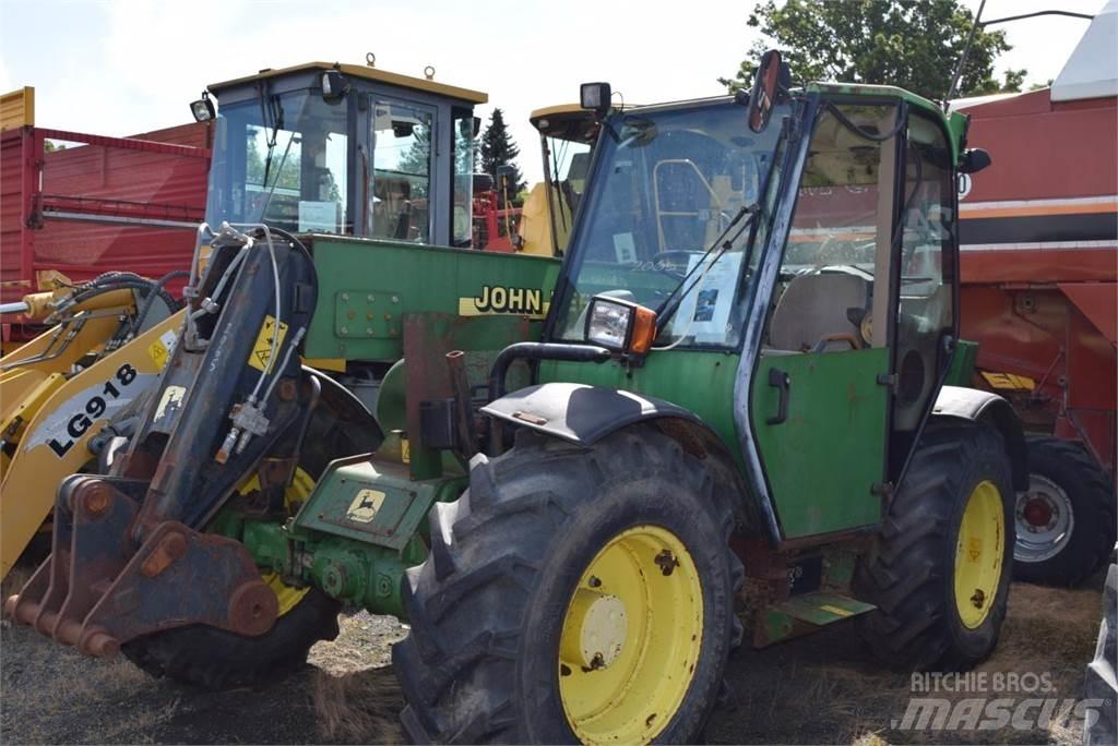 John Deere 3200 Teleskopik personel platformları
