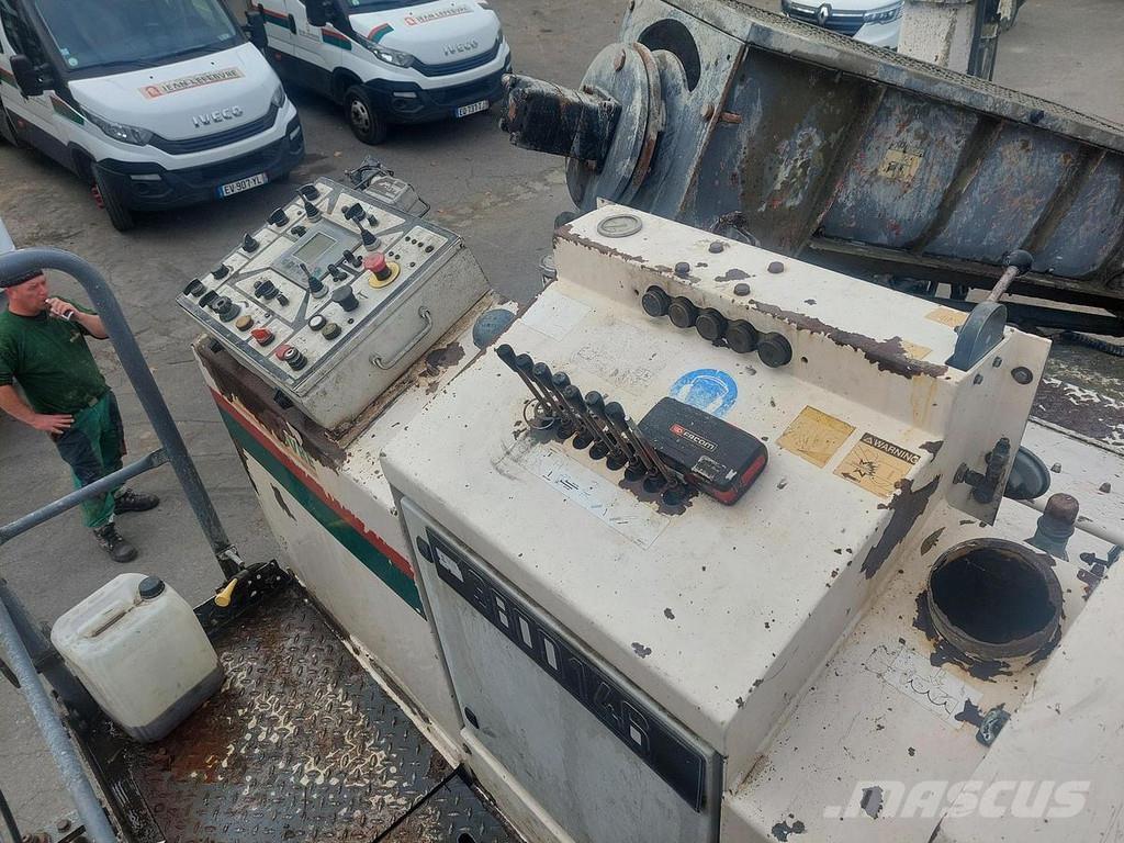 Wirtgen SP150F Beton terbiye makineleri