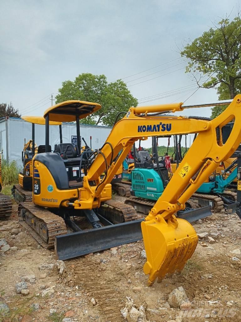 Komatsu PC 35 MR Paletli ekskavatörler