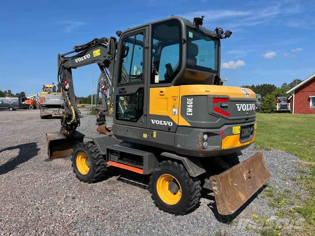 Volvo EW 60 E Lastik tekerli ekskavatörler