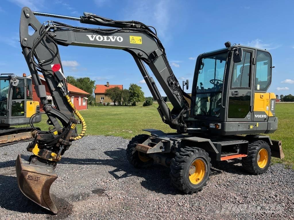 Volvo EW 60 E Lastik tekerli ekskavatörler