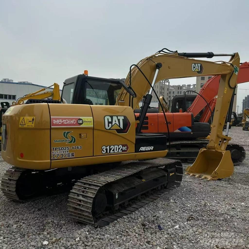 CAT 312D Paletli ekskavatörler