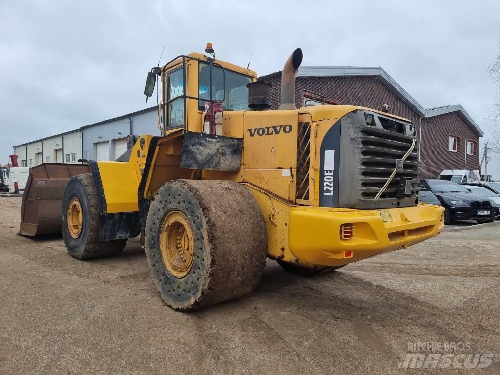 Volvo L 220 E Tekerlekli yükleyiciler