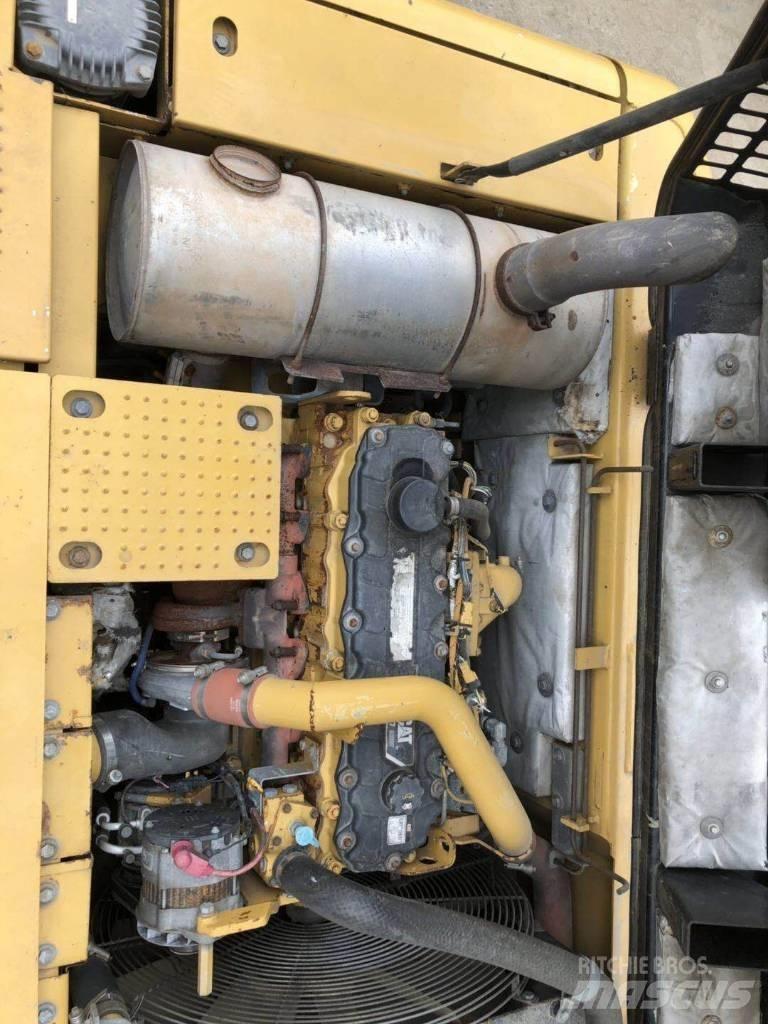 CAT 329 Paletli ekskavatörler