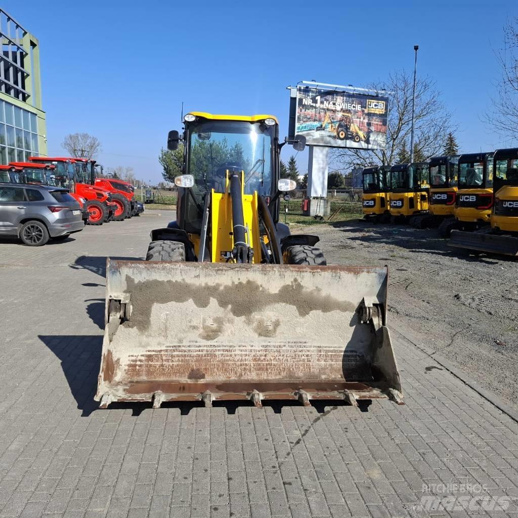 JCB 409 Tekerlekli yükleyiciler