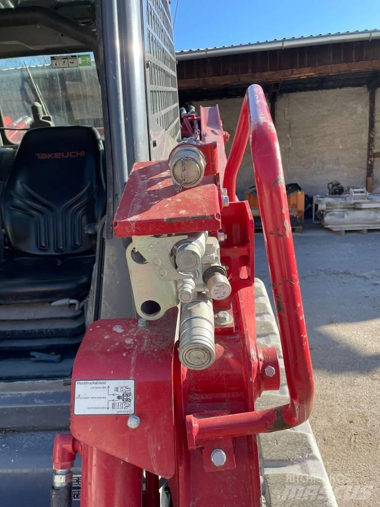 Takeuchi TL12 Skid steer loderler