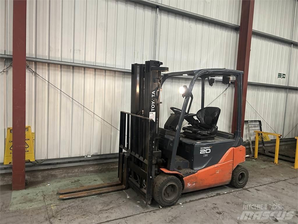 Toyota 8FBM20T Elektrikli forkliftler