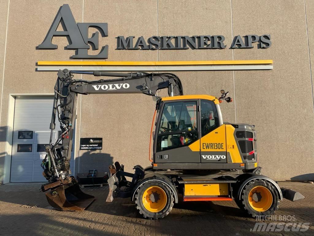 Volvo EWR130E Lastik tekerli ekskavatörler