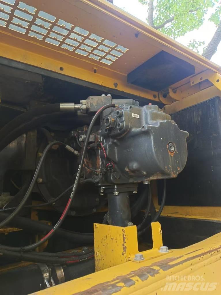 Komatsu PC 450-8 Paletli ekskavatörler