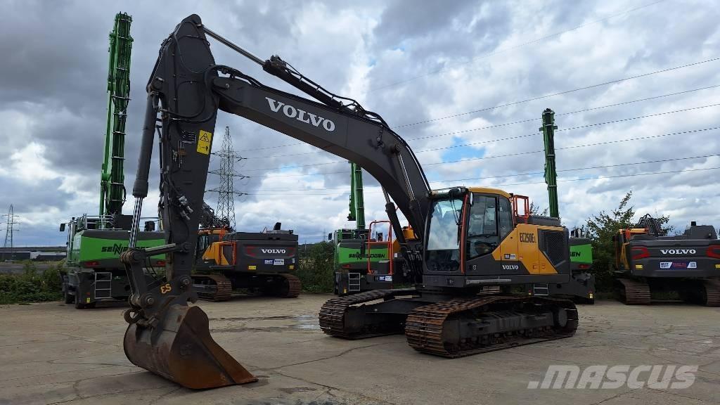 Volvo EC 250 EL Paletli ekskavatörler