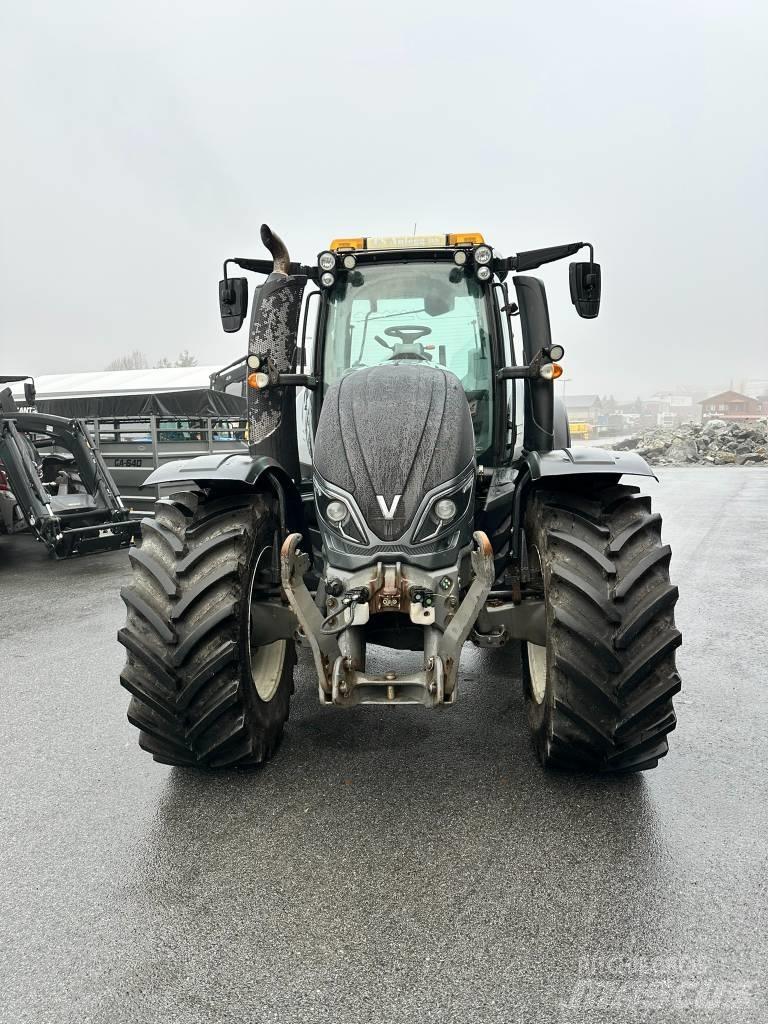 Valtra T 214 D Traktörler