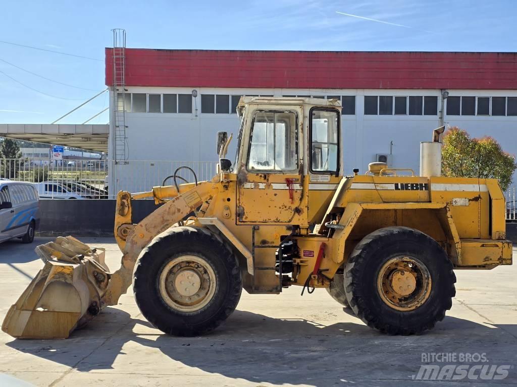 Liebherr L521 Tekerlekli yükleyiciler