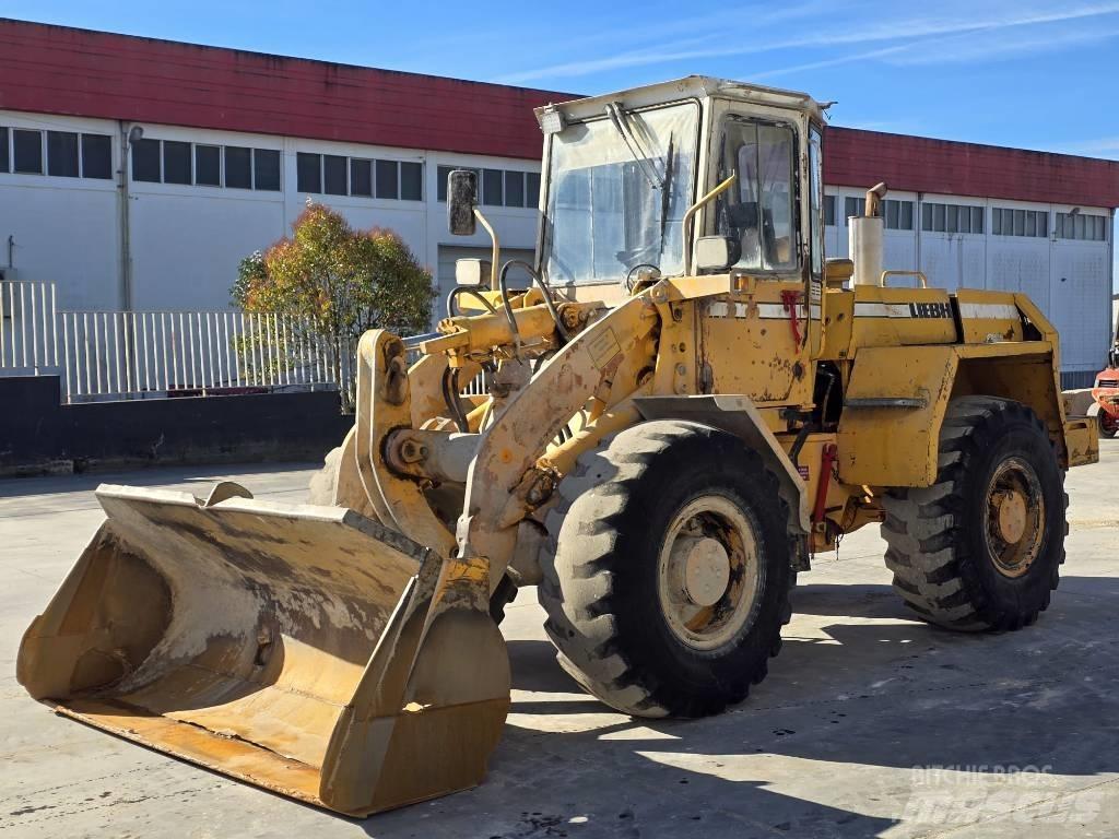 Liebherr L521 Tekerlekli yükleyiciler