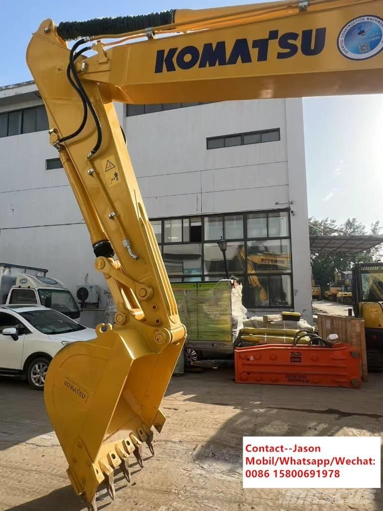 Komatsu PC 220-8 Paletli ekskavatörler