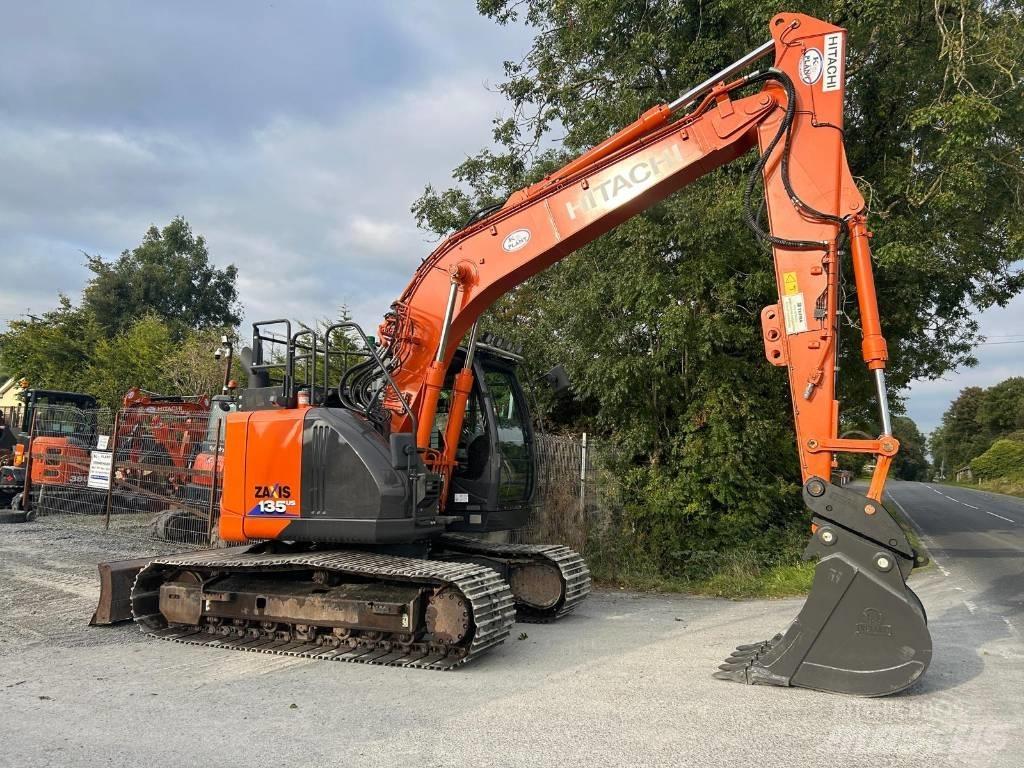 Hitachi ZX 135 US-6 Paletli ekskavatörler