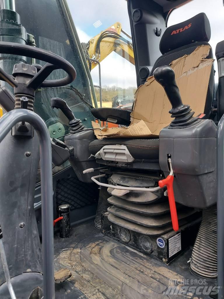 Atlas 150 W Lastik tekerli ekskavatörler