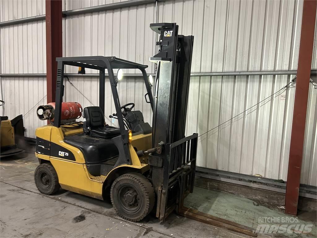 CAT GP25NT LPG'li forkliftler