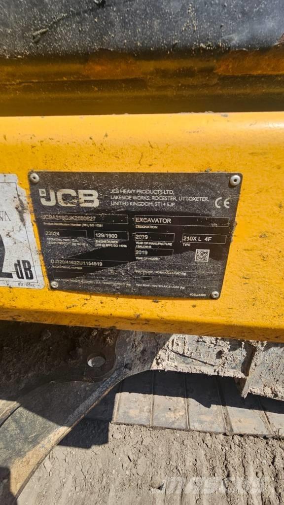 JCB 210 Paletli ekskavatörler