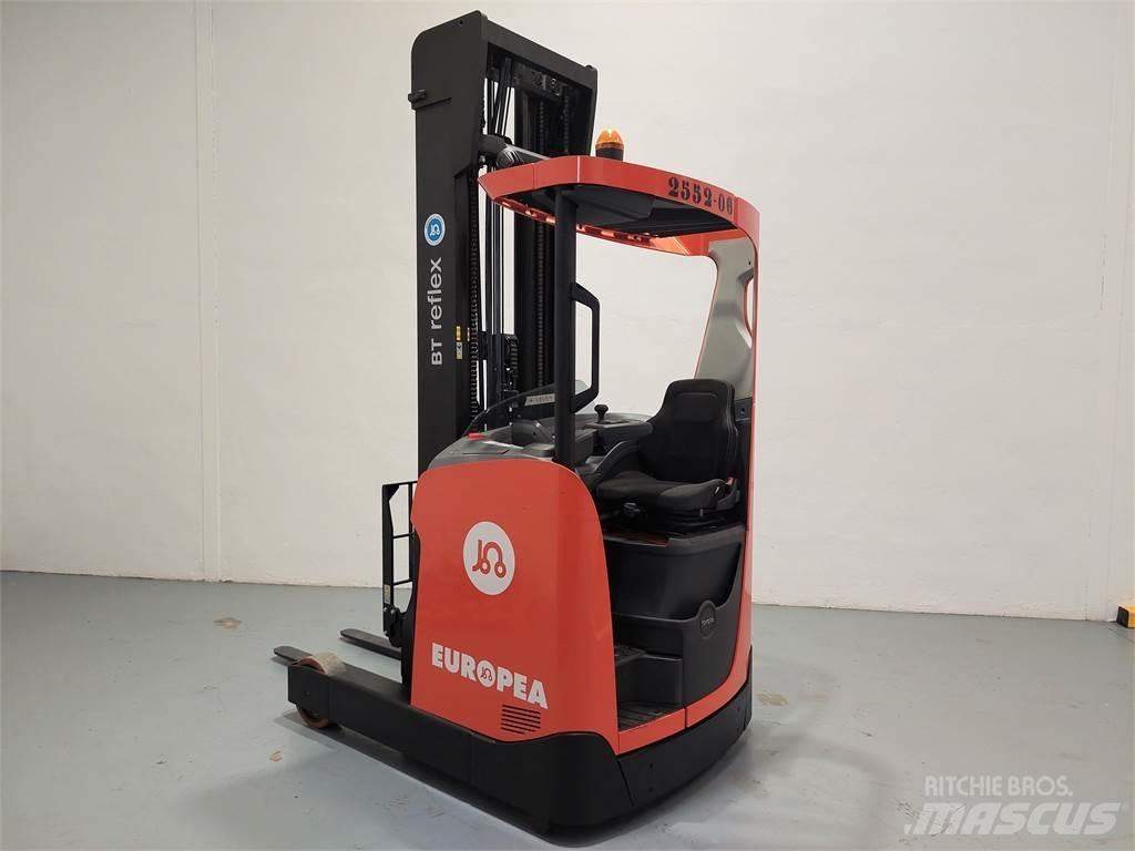 BT RRE 140 HC Reach truck - depo içi istif araçları