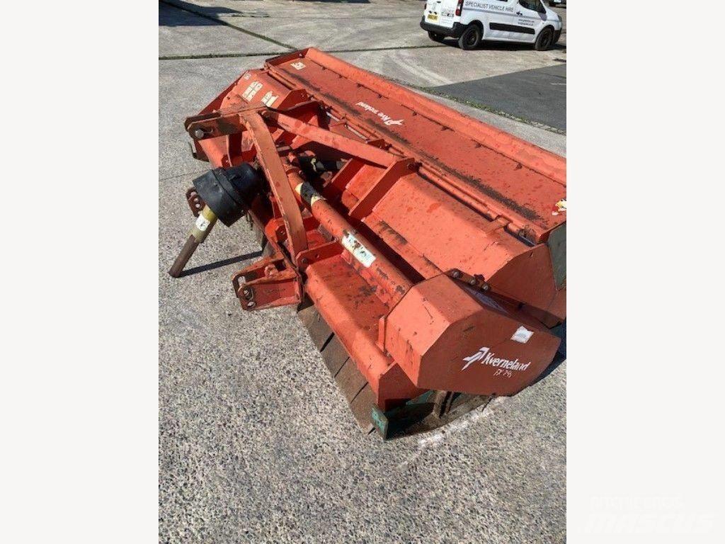 Kverneland FX 265 Asılı ve çekilir biçme makineleri