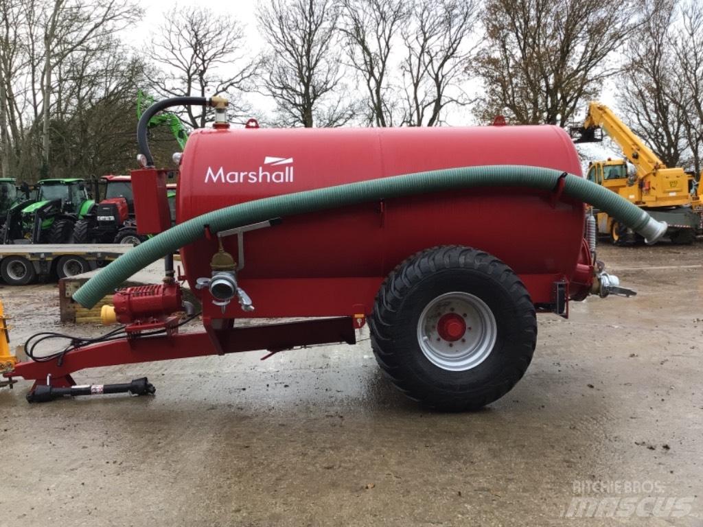 Marshall ST 1600 Sivi gübre ve ilaç tankerleri