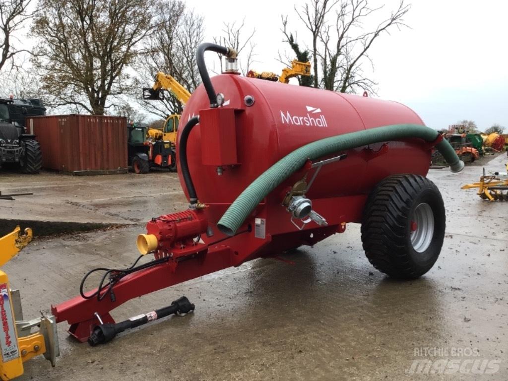 Marshall ST 1600 Sivi gübre ve ilaç tankerleri