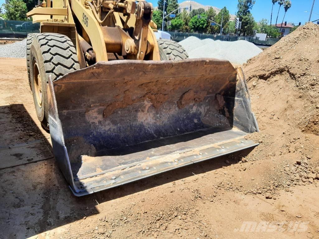 CAT 936 Tekerlekli yükleyiciler