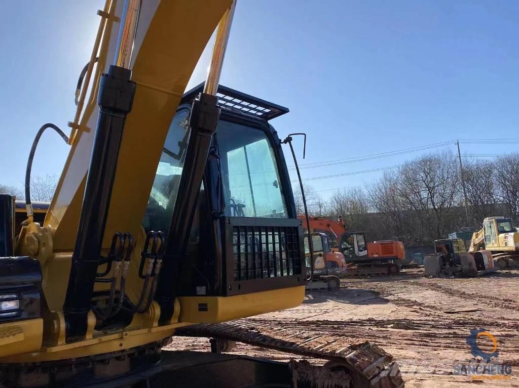 CAT 325 D Paletli ekskavatörler