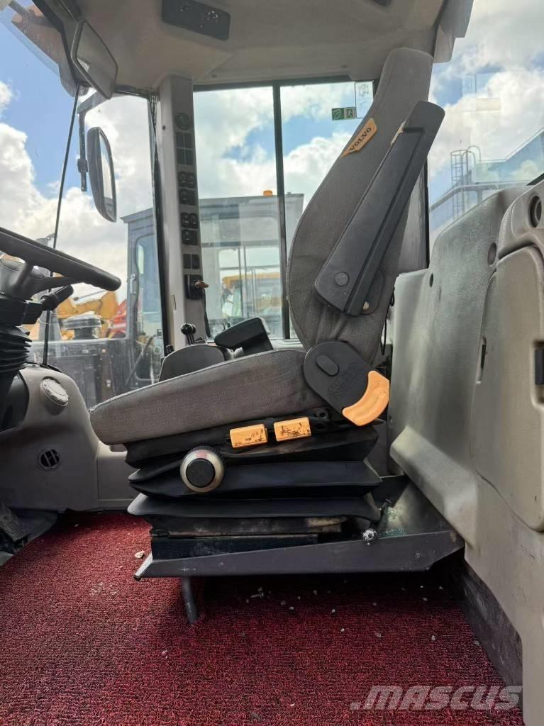 Volvo L 105 Tekerlekli yükleyiciler