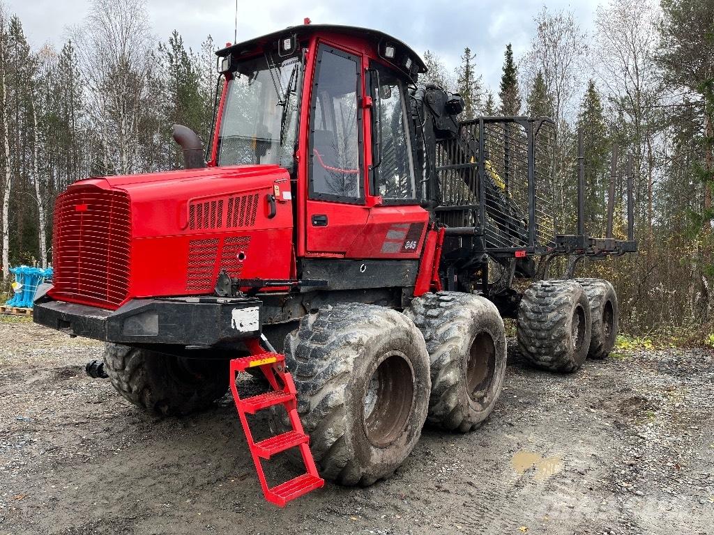 Komatsu 845 Tomruk yükleyici traktörler