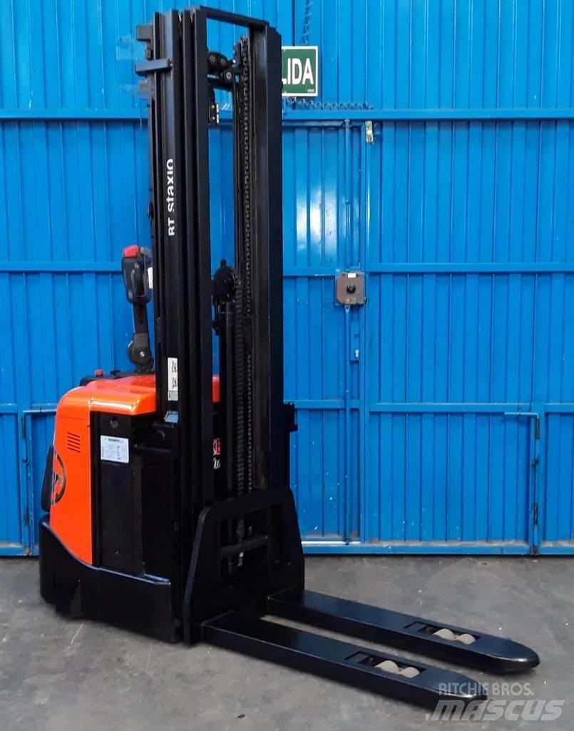 BT SPE 125 Akülü depo ekipmanları