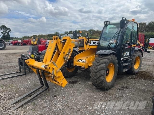 JCB 538-60 Tarimsal teleskopik yükleyiciler