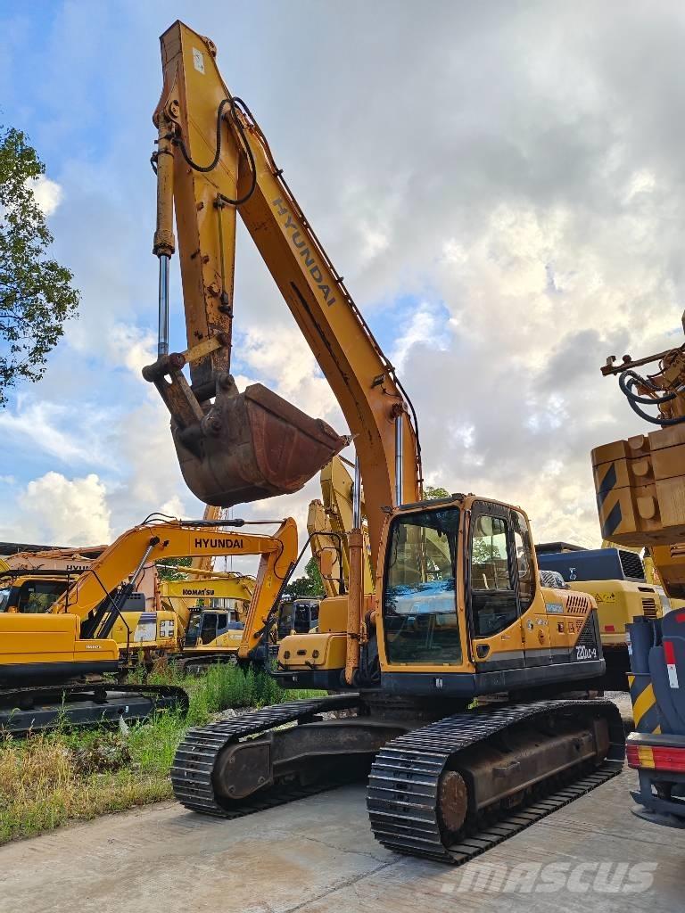 Hyundai R 220LC-9S Paletli ekskavatörler