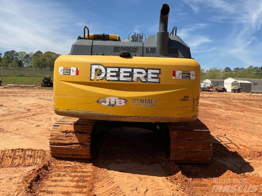 John Deere 210 Paletli ekskavatörler