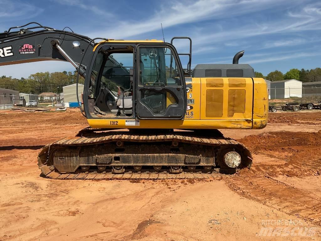 John Deere 210 Paletli ekskavatörler