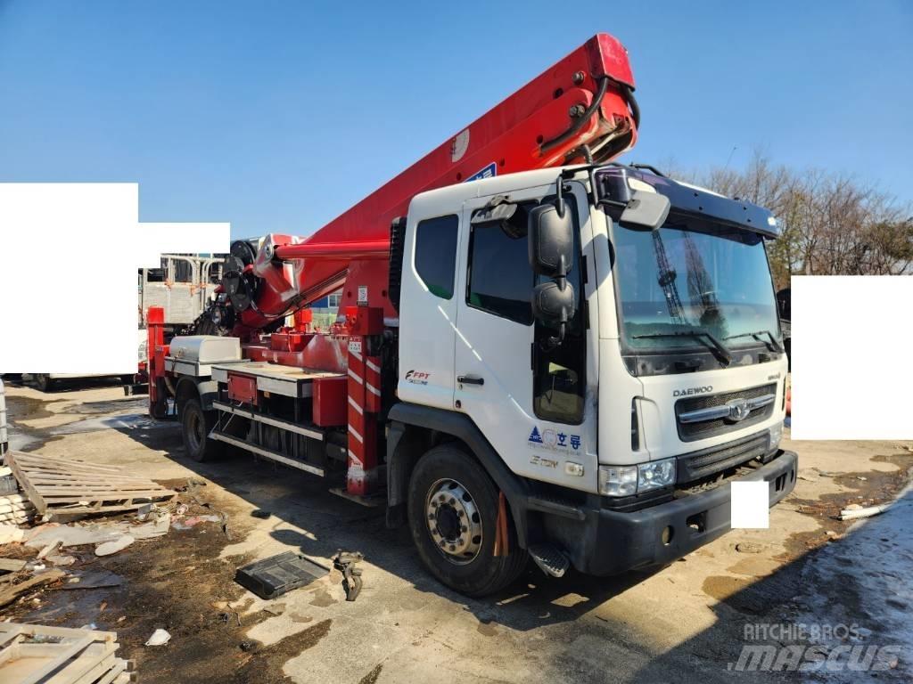 Horyong SKY450 Araç üstü platformlar
