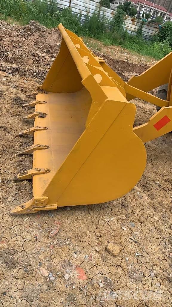 SDLG L 933 Tekerlekli yükleyiciler