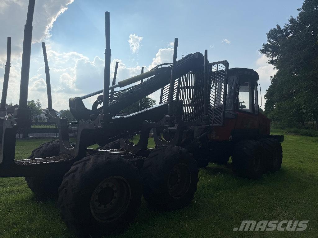 Komatsu 845 Tomruk yükleyici traktörler