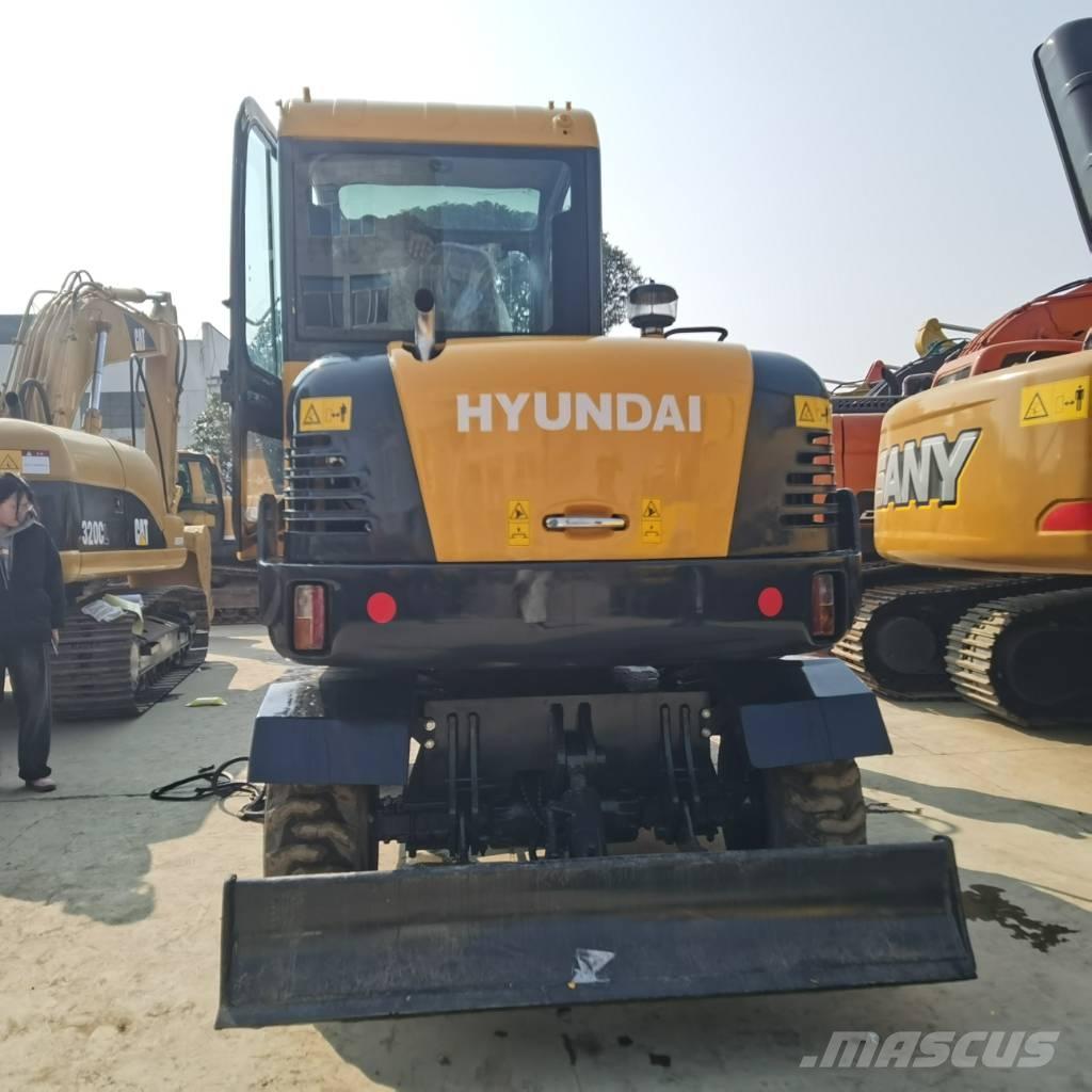 Hyundai R60W-9 Lastik tekerli ekskavatörler