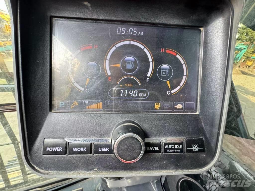 Hyundai 220LC-9S Paletli ekskavatörler