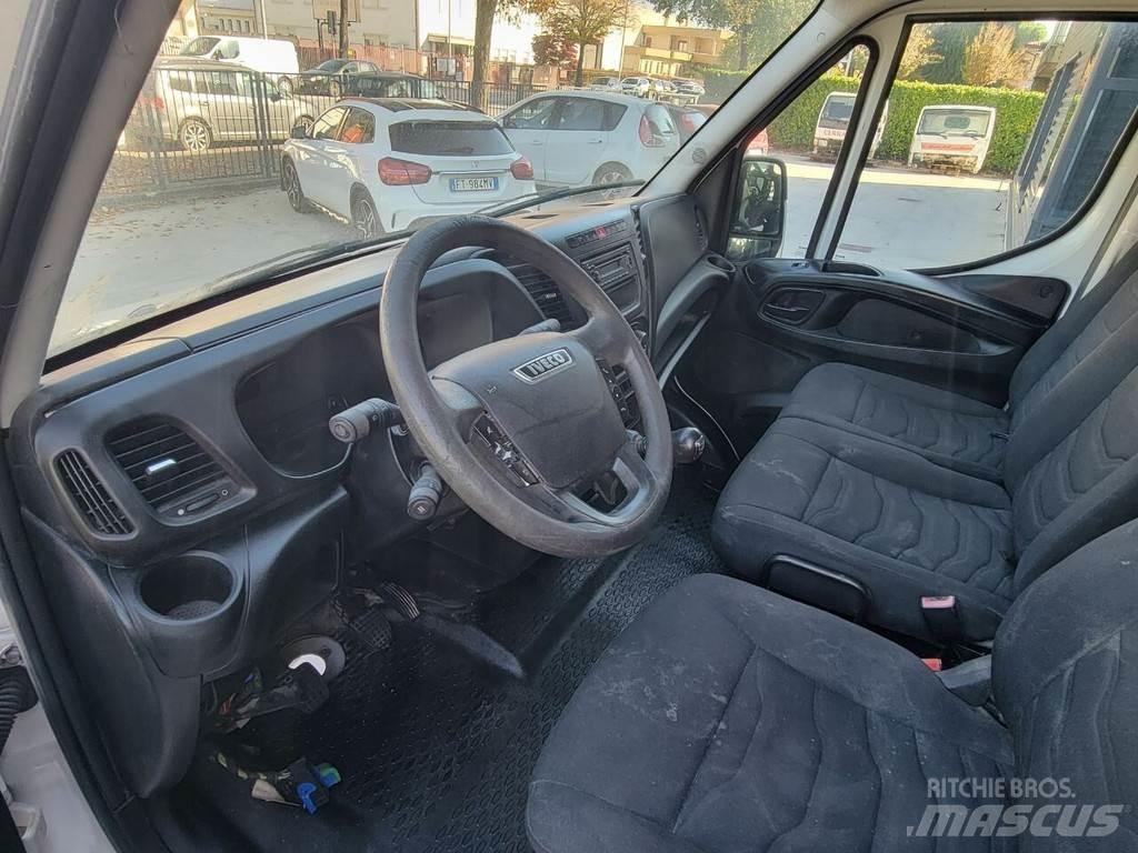 Iveco DAILY E6 Kabinler