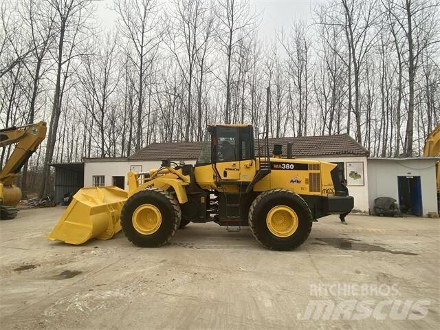 Komatsu WA380-6 Kazıcı yükleyiciler - beko loder