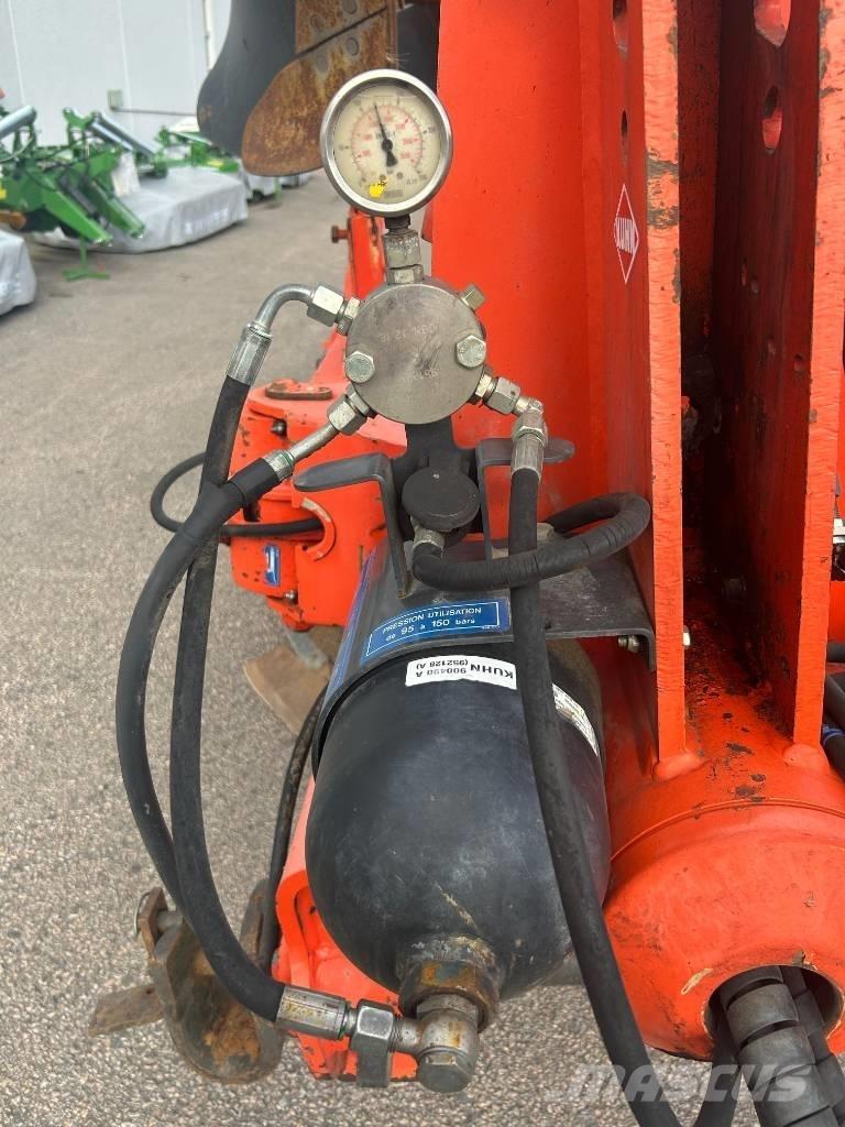 Kuhn Vari-Master 122 Döner pulluklar