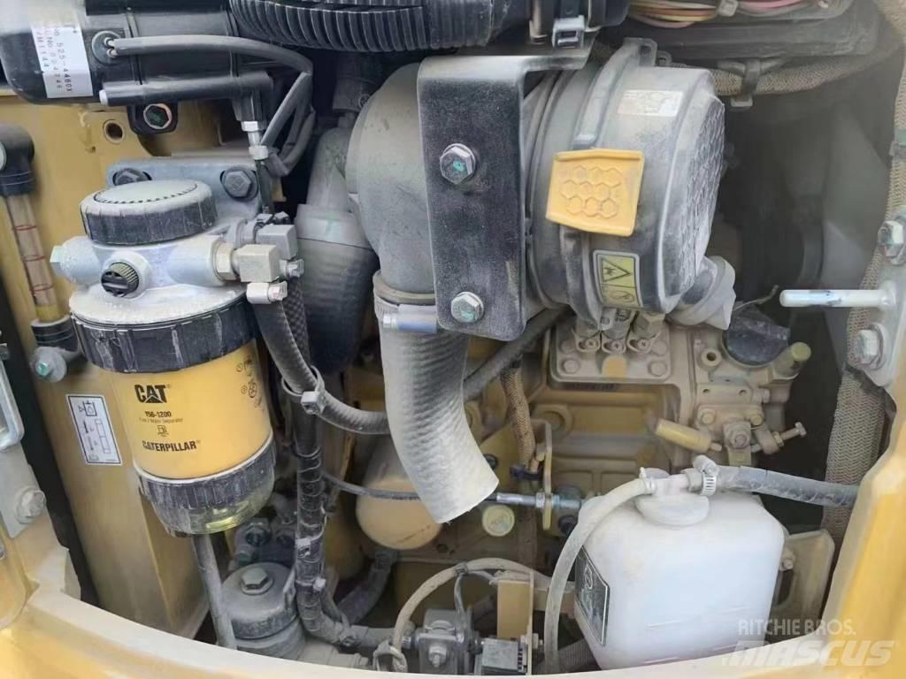 CAT 301.7 Mini ekskavatörler, 7 tona dek