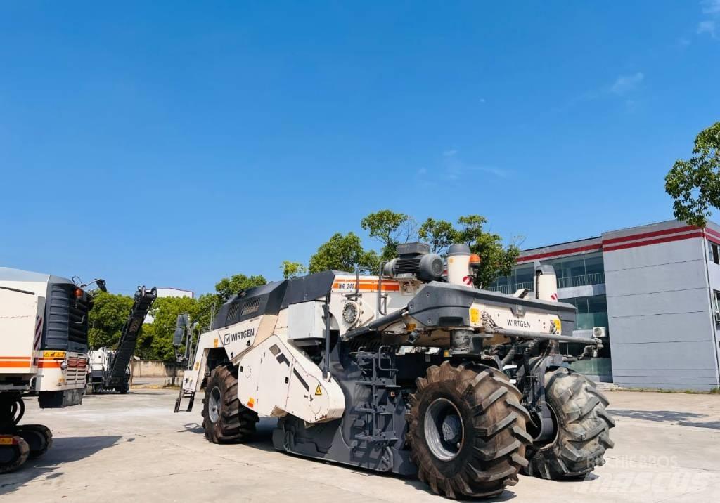 Wirtgen WR 240 Asfalt geri dönüsüm makinalari